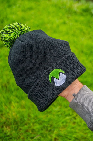 MAVER LOGO BOBBLE HAT